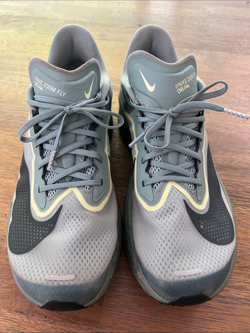 Nike Men’s Zoom Fly Sneakers in Light Green with Yellow Accents size 10.5 - Picture 3 of 8